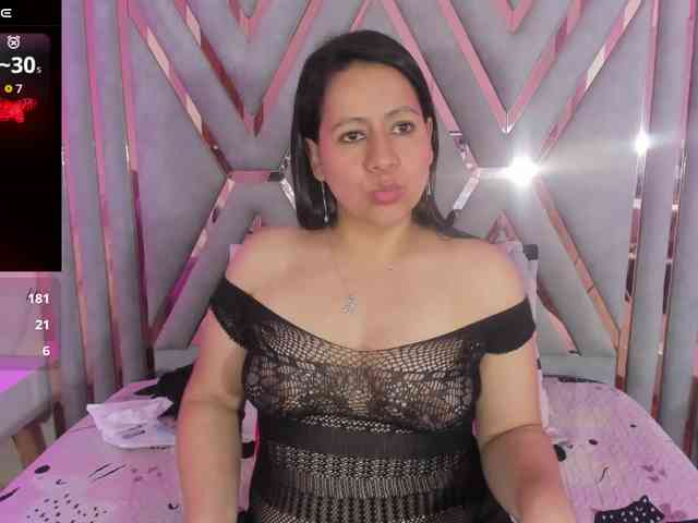 adri-rivera Live Webcam on BongaCams