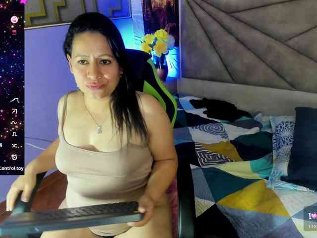adri-rivera webcam