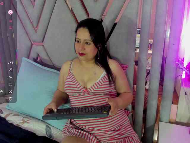 adri-rivera Live Webcam on BongaCams