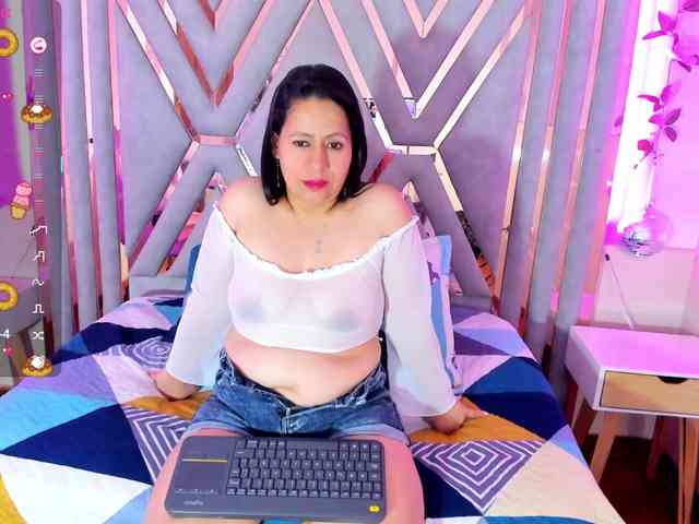 adri-rivera adri-rivera