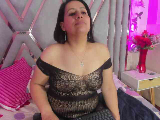 adri-rivera adri-rivera