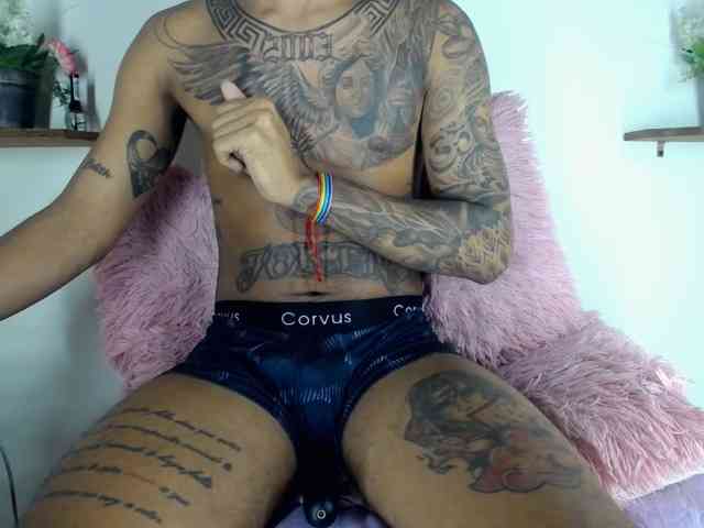 TatooNoah Live Webcam on BongaCams