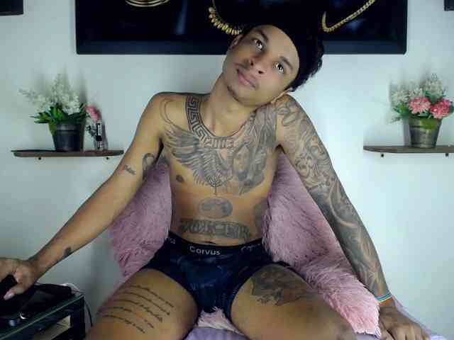 TatooNoah Live Webcam on BongaCams