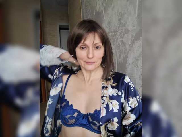 Valkiriyas's BongaCams show and profile