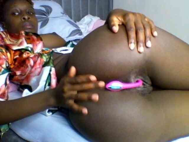 curvypetite001 webcam