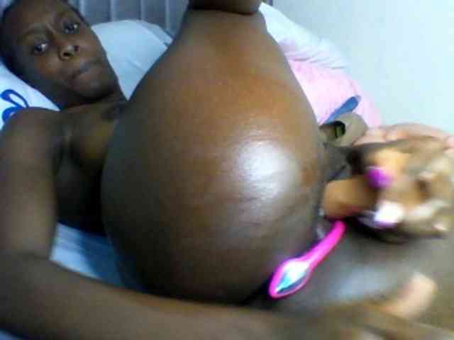 curvypetite001 webcam