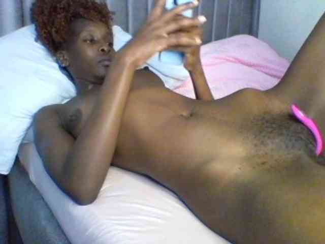 curvypetite001 webcam