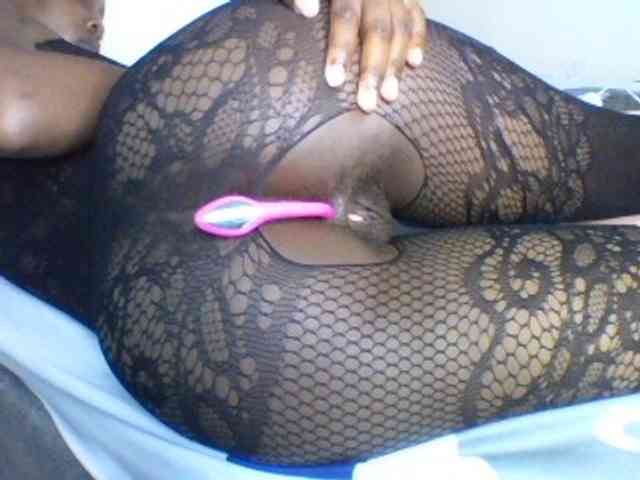 curvypetite001 webcam