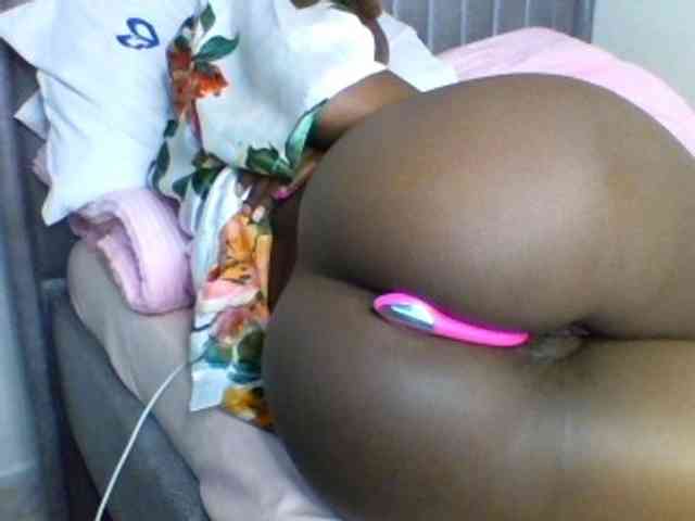 curvypetite001 webcam