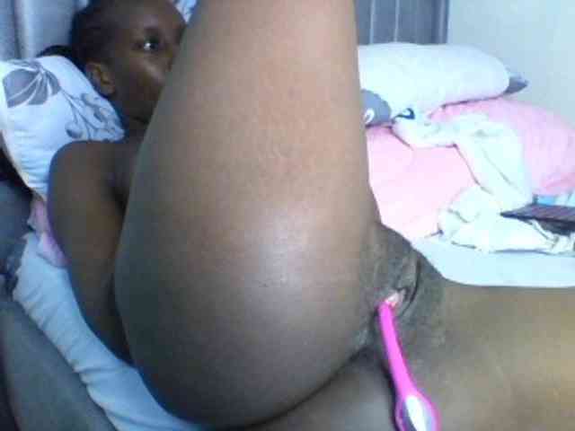 curvypetite001 webcam