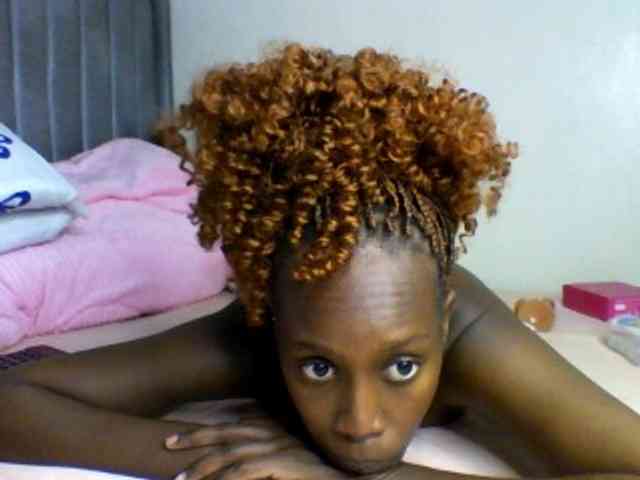 curvypetite001 webcam