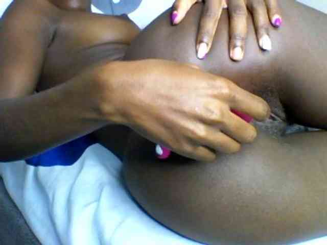 curvypetite001 webcam