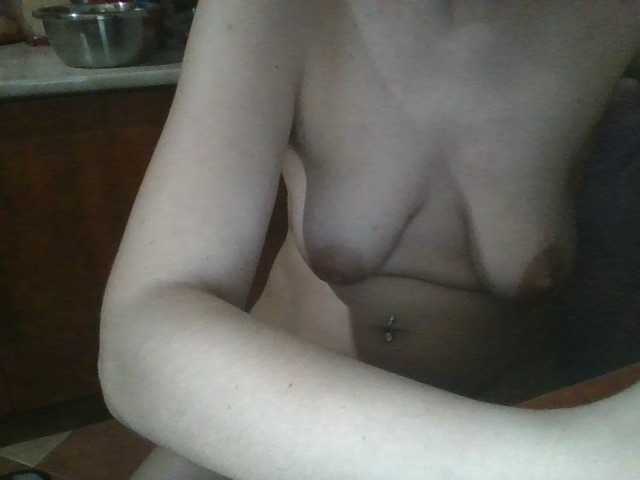 Rominnaa's BongaCams show and profile