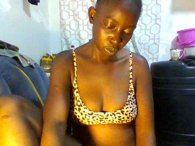 Naughtysarafina webcam