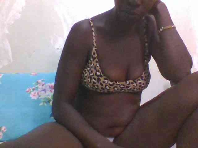 Naughtysarafina webcam