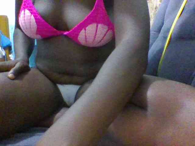 Naughtysarafina webcam