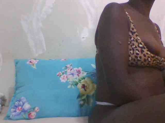 Naughtysarafina webcam