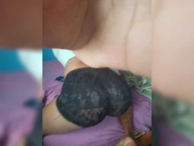 Carmella1's BongaCams show and profile