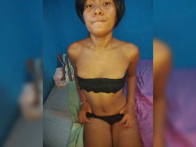 Carmella1's BongaCams show and profile