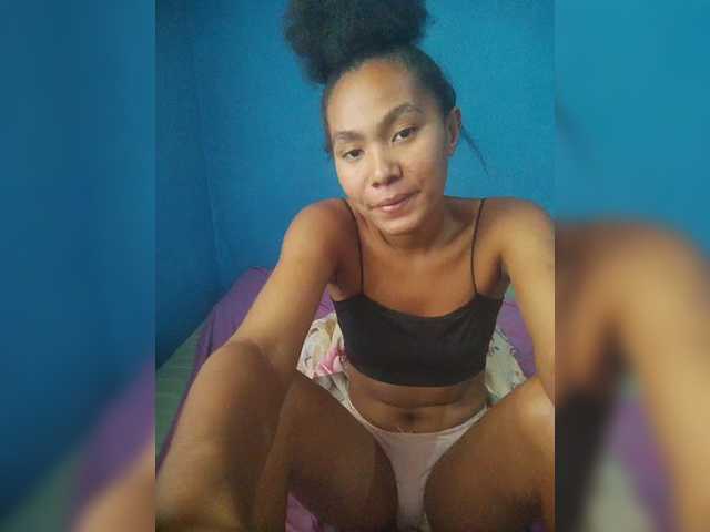 Carmella1's BongaCams show and profile