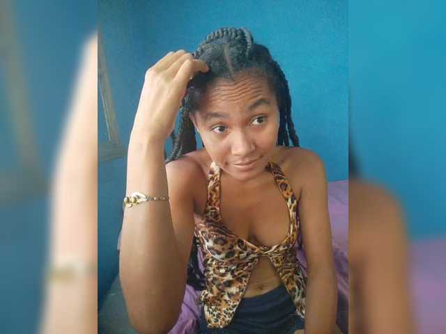 Carmella1 – webcam model profile photo