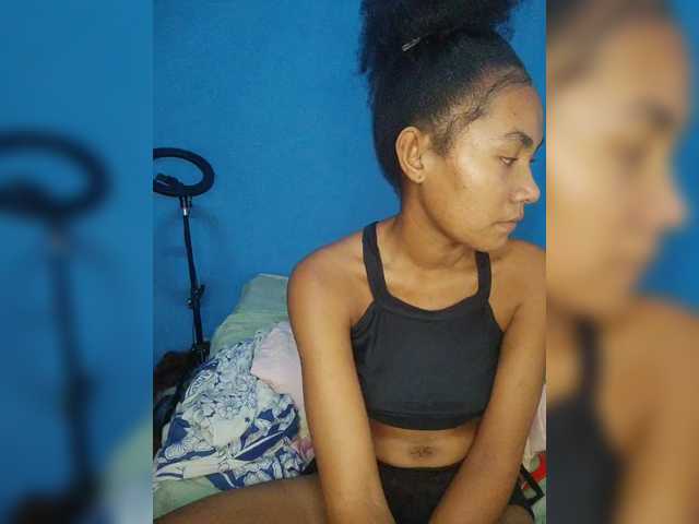 Carmella1's BongaCams show and profile