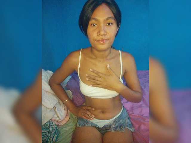 Carmella1's BongaCams show and profile