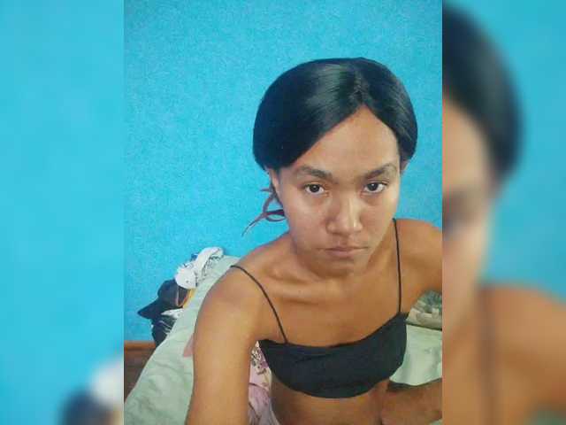 Carmella1's BongaCams show and profile