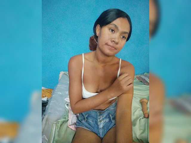 Carmella1's BongaCams show and profile