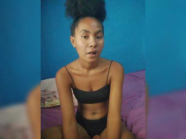 Carmella1's BongaCams show and profile