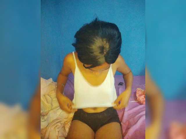 Carmella1 – webcam model profile photo