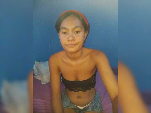 Carmella1's BongaCams show and profile