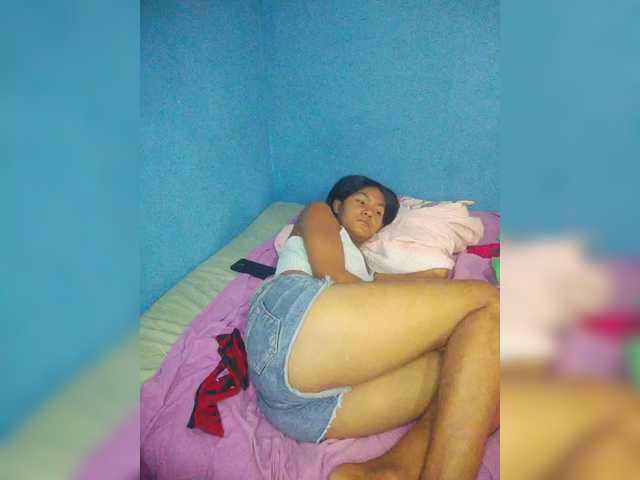 Carmella1's BongaCams show and profile