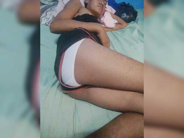 Carmella1's BongaCams show and profile