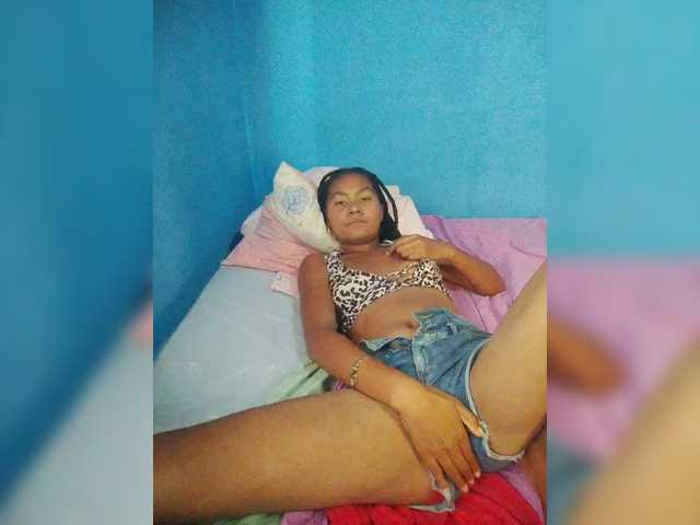 Carmella1's BongaCams show and profile