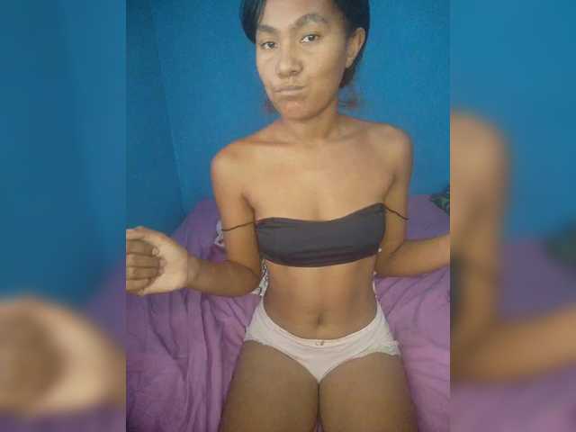 Carmella1's BongaCams show and profile
