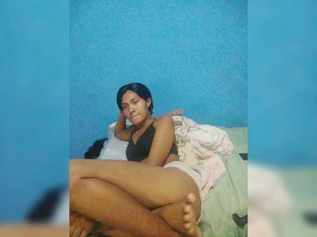 Carmella1's BongaCams show and profile