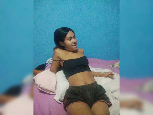 Carmella1's BongaCams show and profile