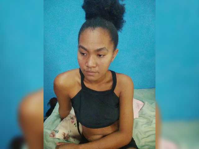 Carmella1's BongaCams show and profile