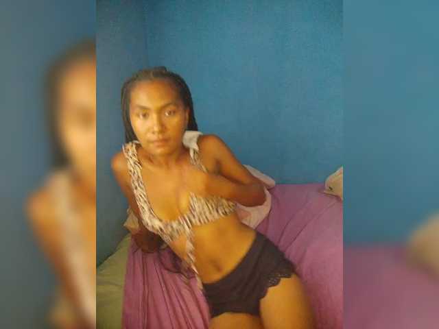 Carmella1's BongaCams show and profile