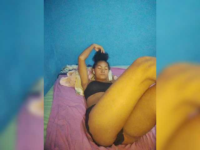 Carmella1's BongaCams show and profile