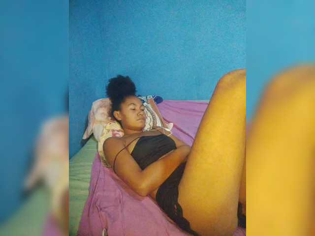 Carmella1's BongaCams show and profile