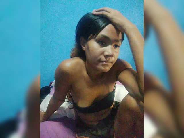 Carmella1's BongaCams show and profile