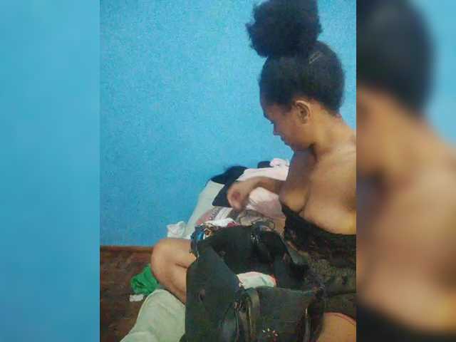 Carmella1's BongaCams show and profile