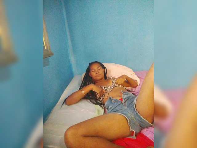 Carmella1's BongaCams show and profile