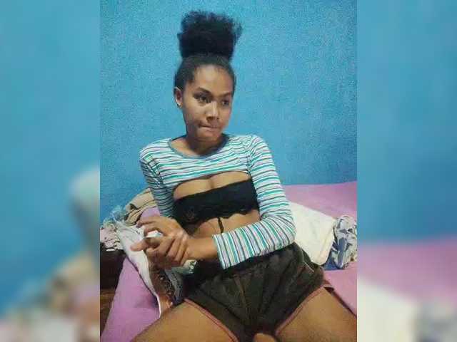 Carmella1's BongaCams show and profile