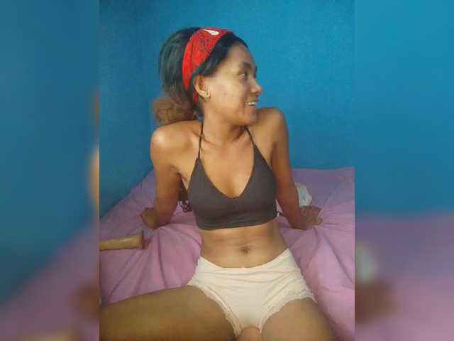 Carmella1's BongaCams show and profile