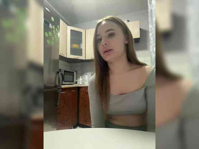 online cam show Kira-Sofia