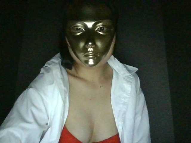 GMask – webcam model profile photo