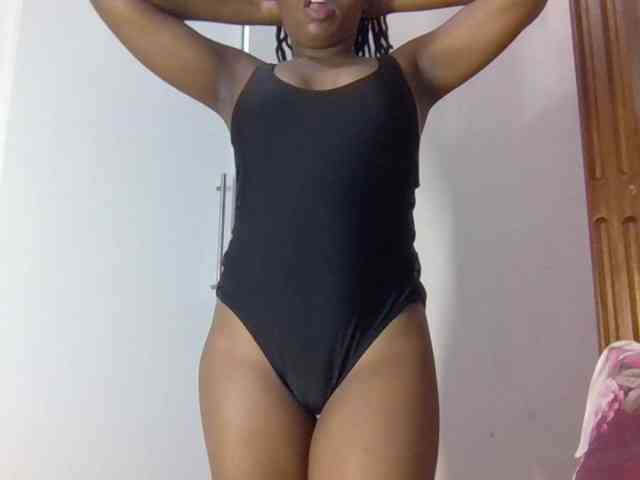 Sweetnaughtyprincess webcam